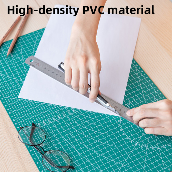 Paliktnis griešanai Deli A4, 3mm,  PVC, zaļš