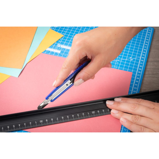 Канцелярский нож Dahle M9, Black, Встроенный магазин лезвий